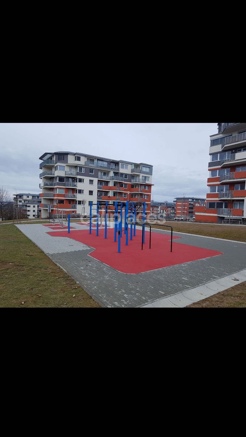 Venkovní posilovna - Zelinova calisthenics park