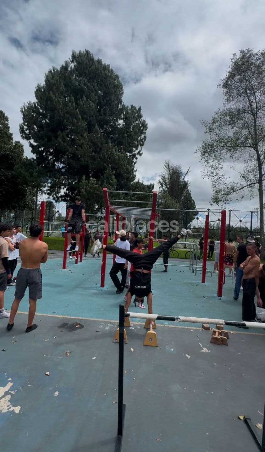 Parque Ciudadela Colsubsidio - Juan Amarillo calisthenics park