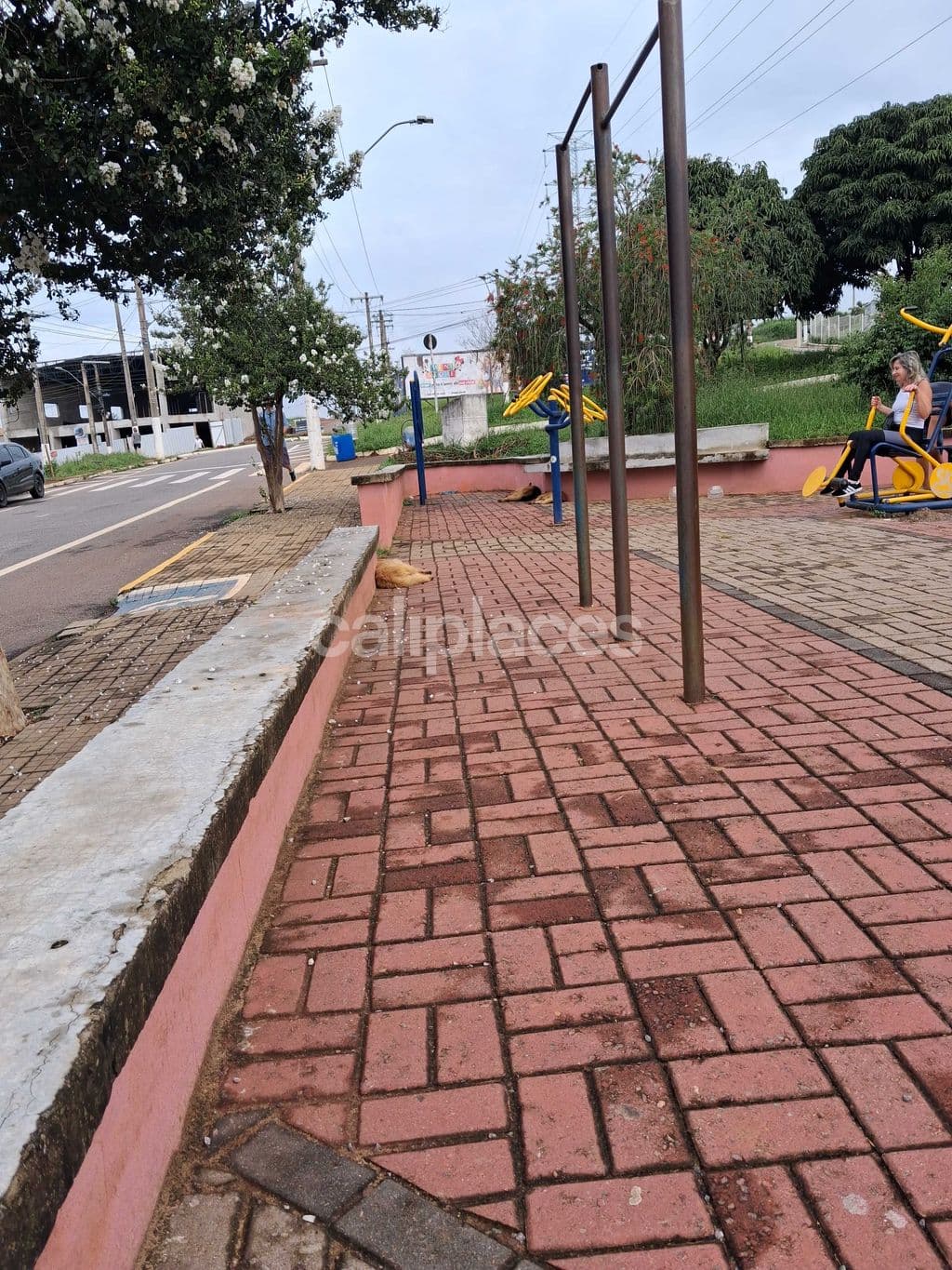 Vila Paiva Square calisthenics park