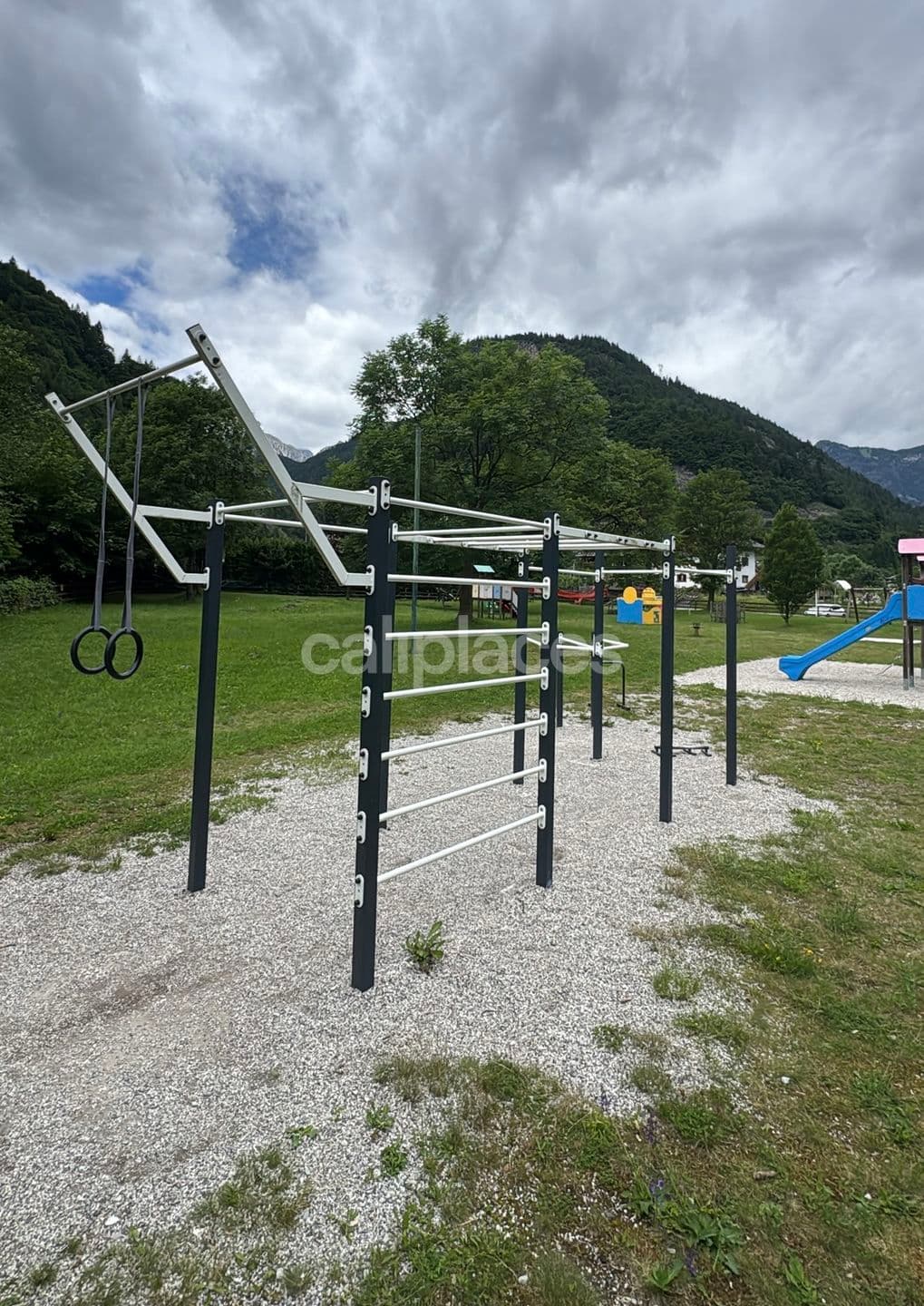 Photo 2 of CALISTHENICS CENCENIGHE
