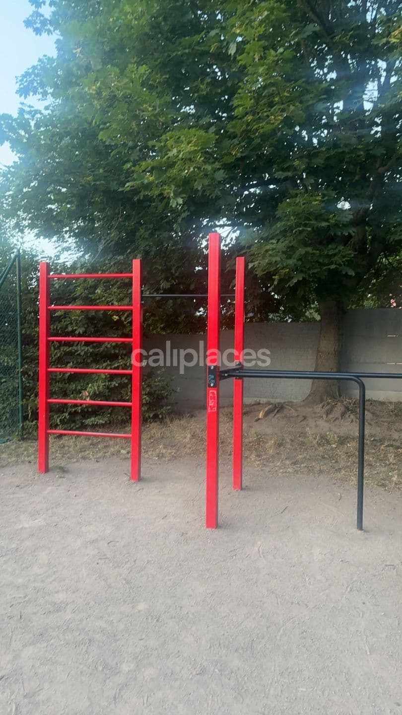 Street Workout Brandýs calisthenics park